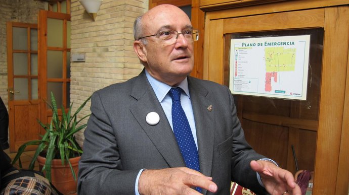 El presidente del Consejo General de la Abogacía Española, Carlos Carnicer