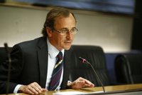 El PP no ve urgente regular más la Corona pero no cierra la puerta