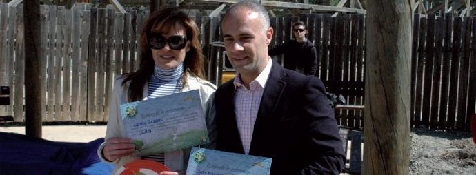 Alcaldesa de San Martín de la Vega en un acto de Parque Warner