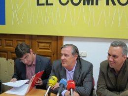 El secretario de Organización del PSCL con Zancada e Izquierdo