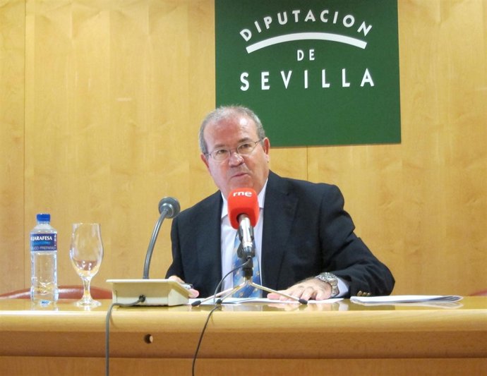 El portavoz del equipo de gobierno de la Diputación, Manuel Domínguez