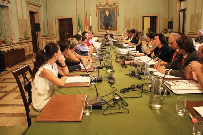 El pleno del Ayuntamiento de Huelva en la sesión ordinaria de septiembre. 