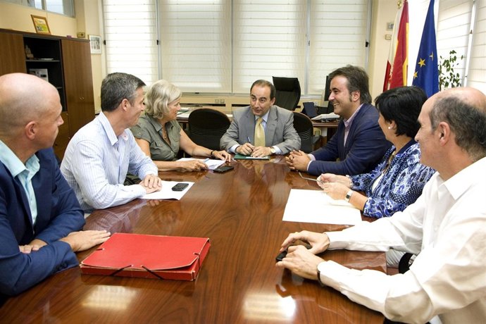 Reunión Serna y alcalde de Camargo