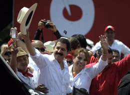 La candidata presidencial Xiomara Castro y el expresidente Manuel Zelaya