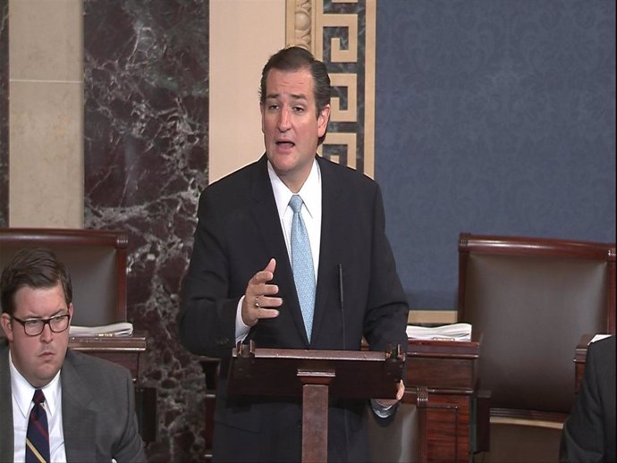 Captura de video de una interpelación del senador republicano Ted Cruz en el Cap