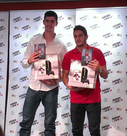 Courtois y Koke, a los mandos de Fifa 14