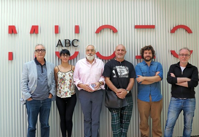 Juan José Millás y los ilustradores Eva Vázquez, Emilio Urberuaga, Antonio Santo