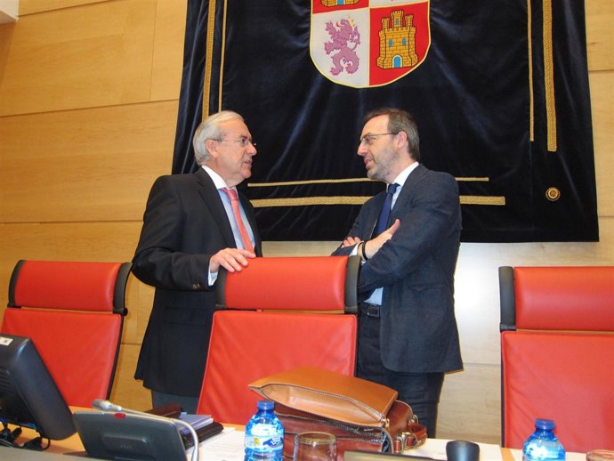 Encabo antes del inicio de la Comisión