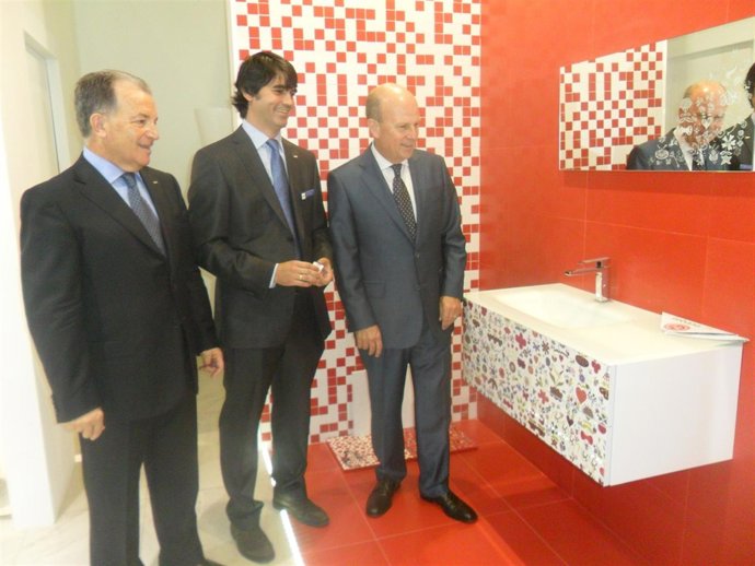 Buch visita la feria cerámica de Bolonia.