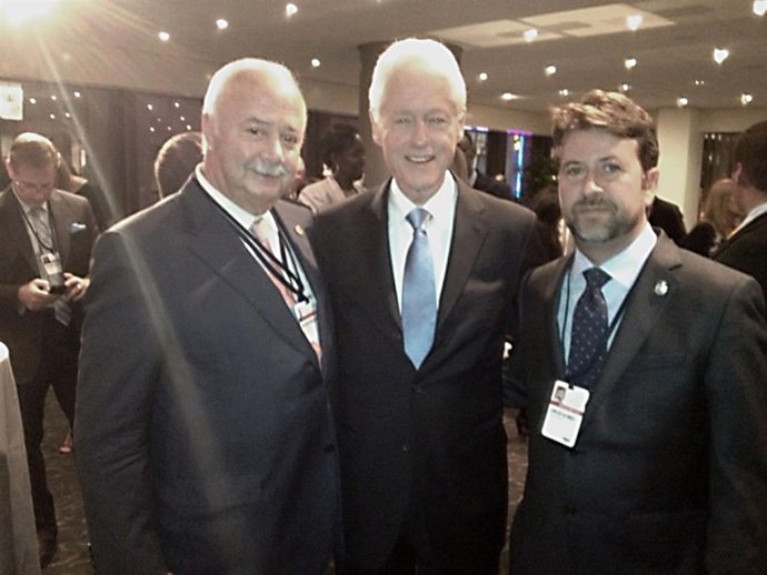 Melchior, Clinton y Alonso