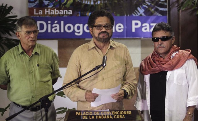 Representantes de las FARC en los diálogos de paz con el Gobierno de Colombia.