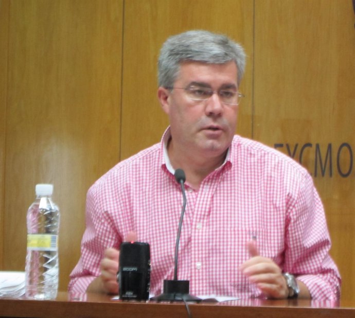 José Enrique Fernández de Moya