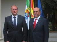 Botín destaca que la "buena" situación extremeña en endeudamiento permitirá seguir desarrollando políticas de "estímulo"