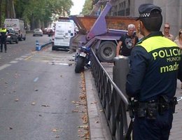 Accidente moto en el Paseo del Prado