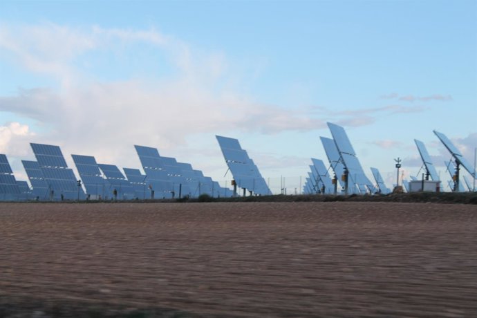 PANELES SOLARES RENOVABLES
