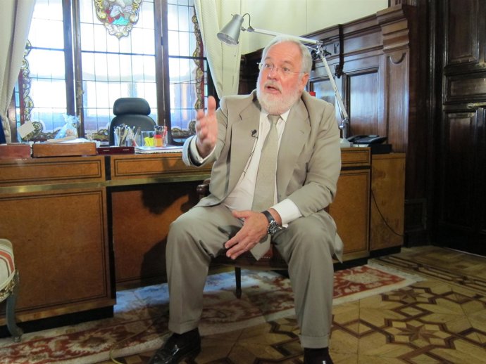 El ministro Miguel Arias Cañete en una entrevista con Europa Press