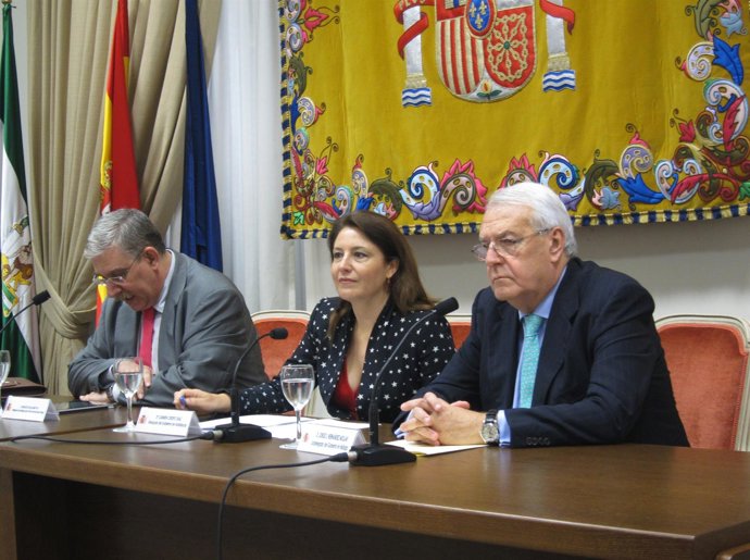 Carmen Crespo en la Subdelegación del Gobierno