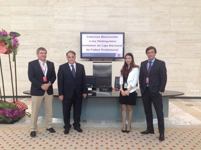 Javier Tebas viaja a China