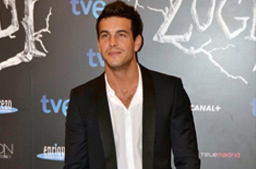 Mario Casas deja de ser un chico malo en 'Las brujas de Zugarramurdi' 