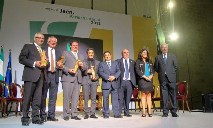 Foto de familia de los premios 'Jaén, paraíso interior'