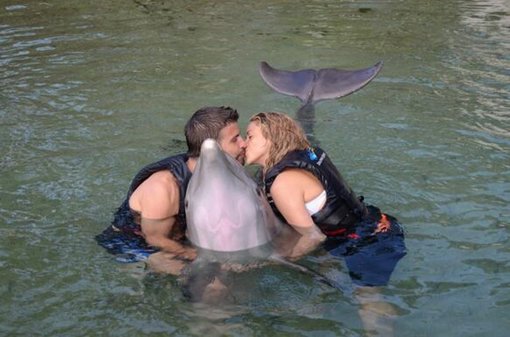 Shakira y Piqué la viva imagen del amor y felicidad