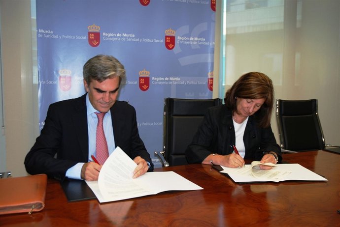 Palacios firma un convenio con Caser Residencial