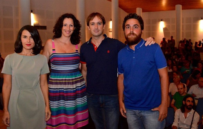 Presentación de los cortos 'Solsticio' y 'Dragon High School'