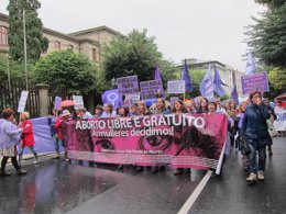 Cientos de personas se manifiestan contra la reforma de la Ley del Aborto