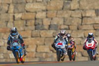 Rins se impone y mete presión a Salom