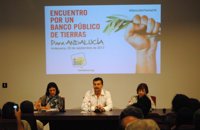 IU quiere cerrar el debate del banco público de tierras antes de final de año y cifra entre 5.000 y 6.000 las hectáreas