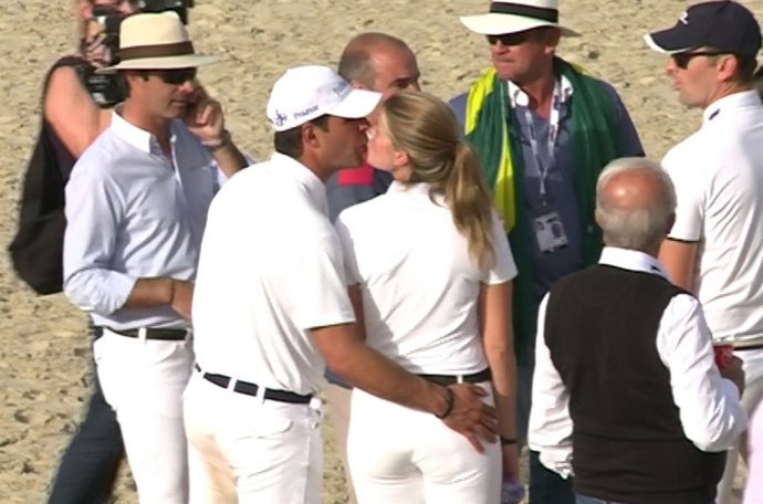 Athina muestra su amor