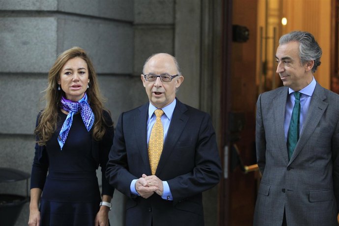 Montoro entrega el proyecto de Presupuestos Generales del Estado (PGE) 2014 