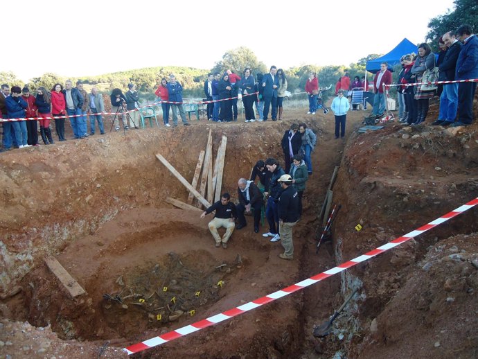 Exhumación fosa común - Memoria Histórica
