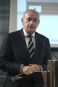 Fernández Díaz define a Herrira como "un auténtico tentáculo de ETA" sucesor de Gestoras Pro Amnistía y Askatasuna