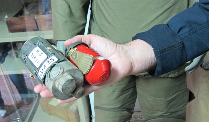 Granadas de la Guerra Civil que todavía se encuentran al remover tierra