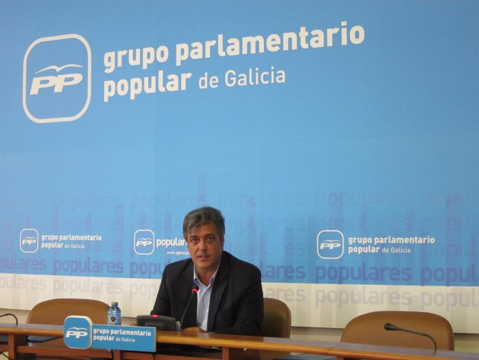 Pedro Puy, en rueda de prensa, septiembre de 2013