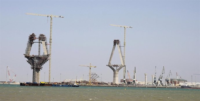 Obras Del Segundo Puente Sobre La Bahía De Cádiz