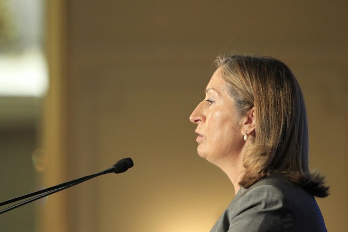 Ministra de Fomento, Ana Pastor