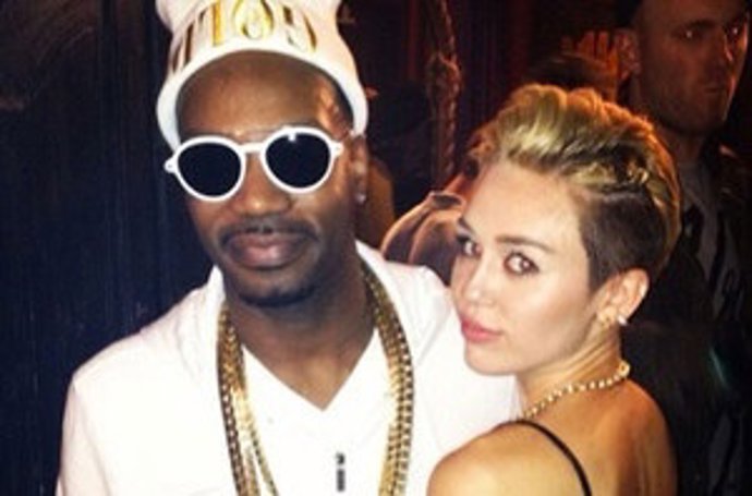 JUICY J EMBARAZA A Miley Cyrus
