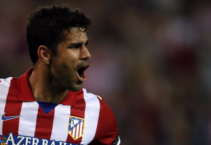 El delantero del Atlético de Madrid Diego Costa celebra tras convertir frente al