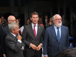 Núñez Feijóo y Arias Cañete asisten a la inauguración de Conxemar en Vigo.