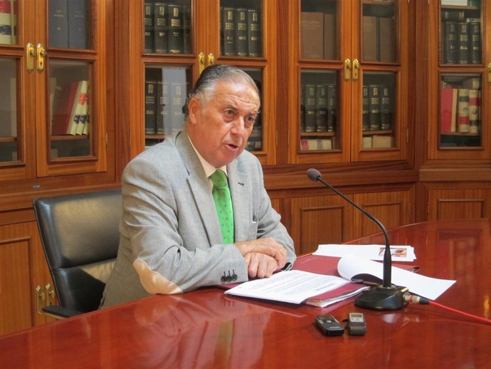 El subdelegado del Gobierno en Huelva, Enrique Pérez Viguera. 