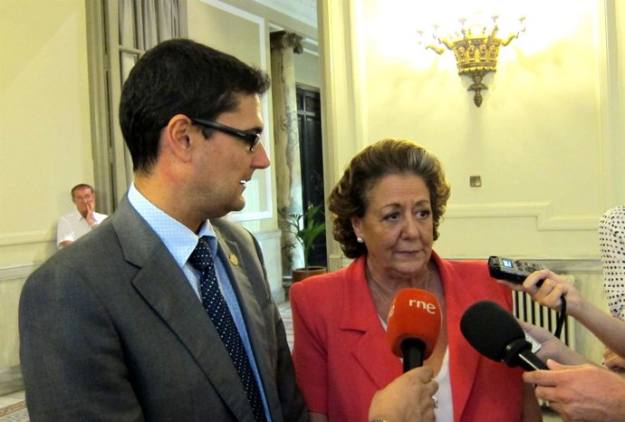 La alcaldesa de Valencia, Rita Barberá, y el rector de la UPV, Francisco Mora
