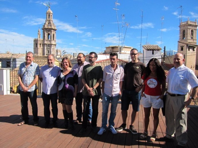 Miembros de la comisión de apoyo a la huelga en Baleares contra la TIL