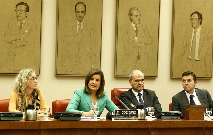 La ministra Fátima Báñez en la Comisión del Pacto de Toledo en el Congreso