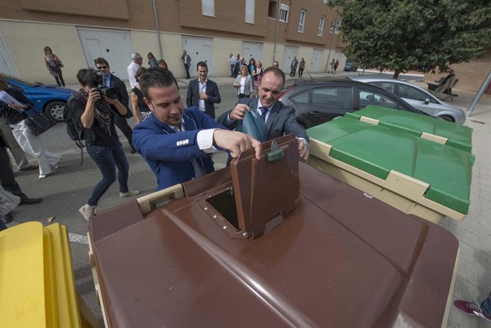 Carlos de Miguel y el consejero Esparza.