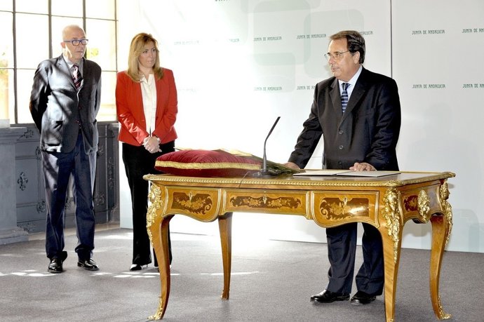 Toma de posesión del nuevo rector de la UNIA, Eugenio Domínguez Vilches