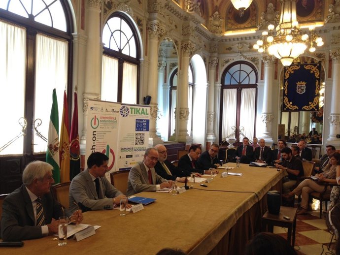 Presentación Greencities y Tikal 2013