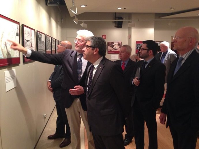 Homs y el embajador de Irlanda J.Harman