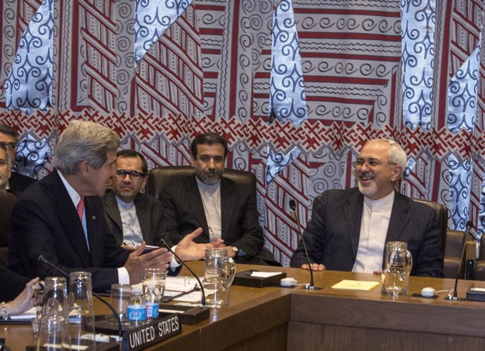 , John Kerry Y El Ministro De Exteriores De Irán,  Mohammad Javad Zarif